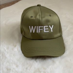 Ace family wifey hat